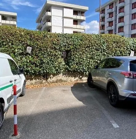 Fevira Airport Free Parking Apartamento Florencia